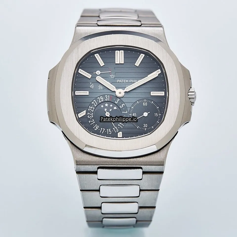 Patek Philippe Nautilus 5712/1a-001 40x38MM Steel Case Automatic