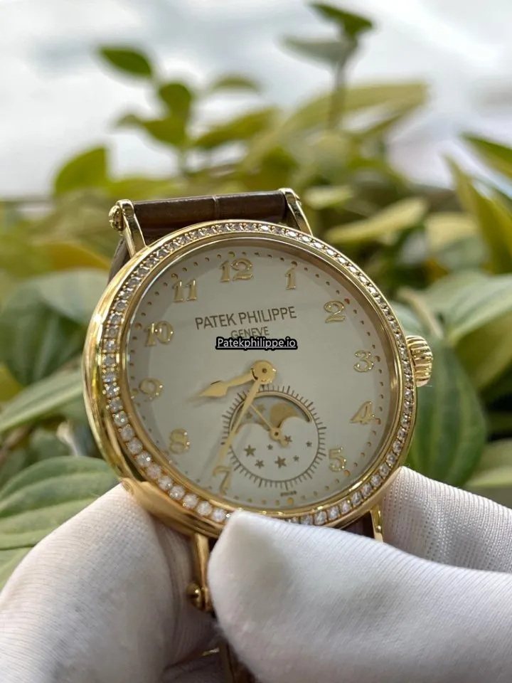Alternative view of Patek Philippe Complications 7121/1j-001 33MM Yellow Gold Case Manual Winding