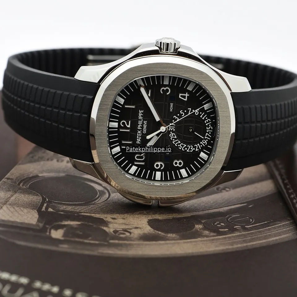Alternative view of Patek Philippe Aquanaut 5164a-001 40.8MM Steel Case Automatic