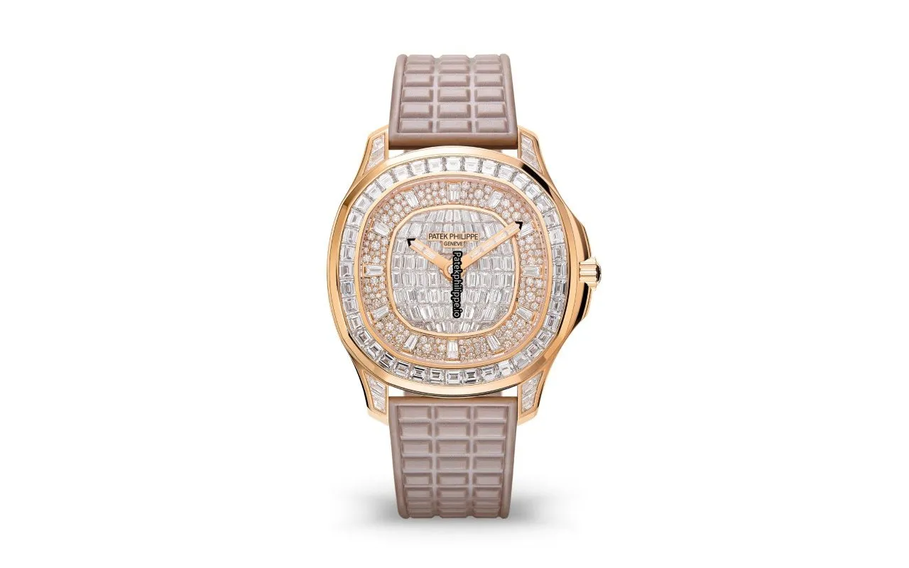 Patek Philippe Aquanaut 5062/450r-001 38.8MM Rose Gold Case Automatic