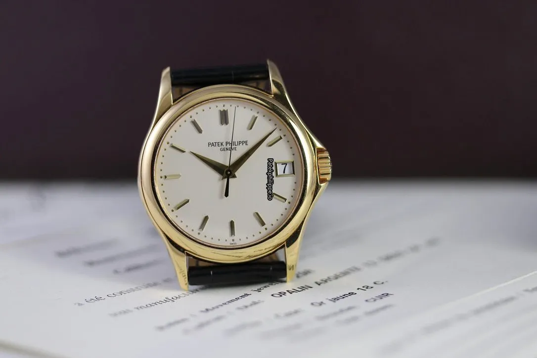 Alternative view of Patek Philippe Calatrava 5127j-001 36.6MM Yellow Gold Case Automatic