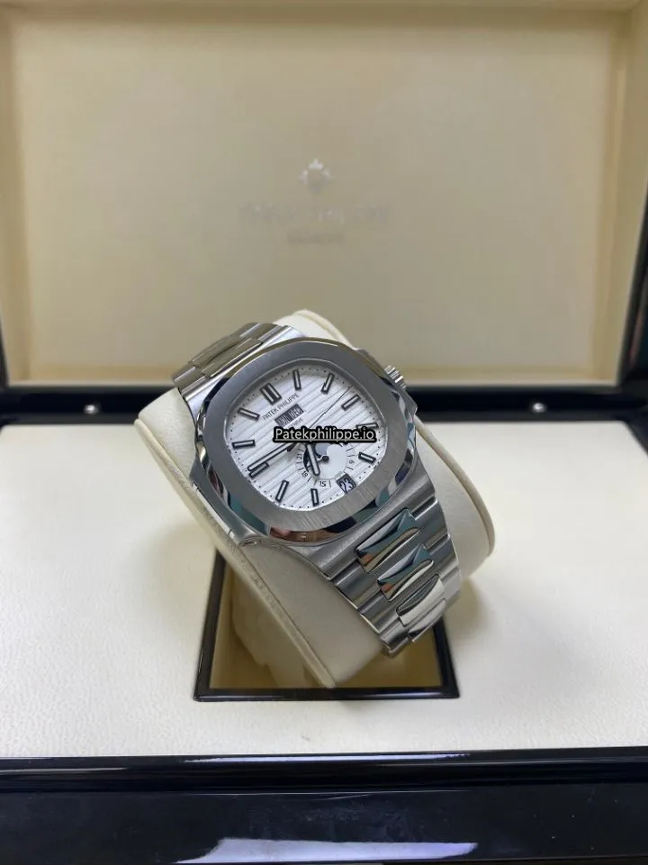 Patek Philippe Nautilus 5726/1a-010 40.5MM Steel Case Automatic