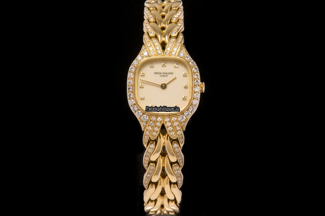 Alternative view of Patek Philippe 4815 21MM Yellow Gold Case Quartz
