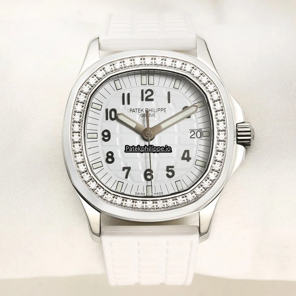 Patek Philippe Aquanaut 5067a-011 35.6MM Steel Case Quartz