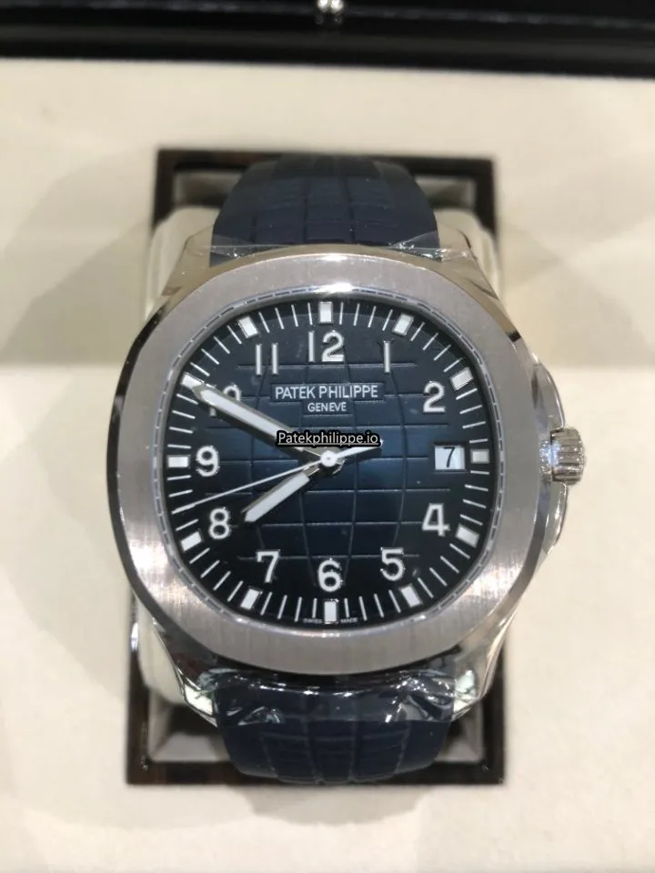 Patek Philippe Aquanaut 5168g-001 42MM White Gold Case Automatic