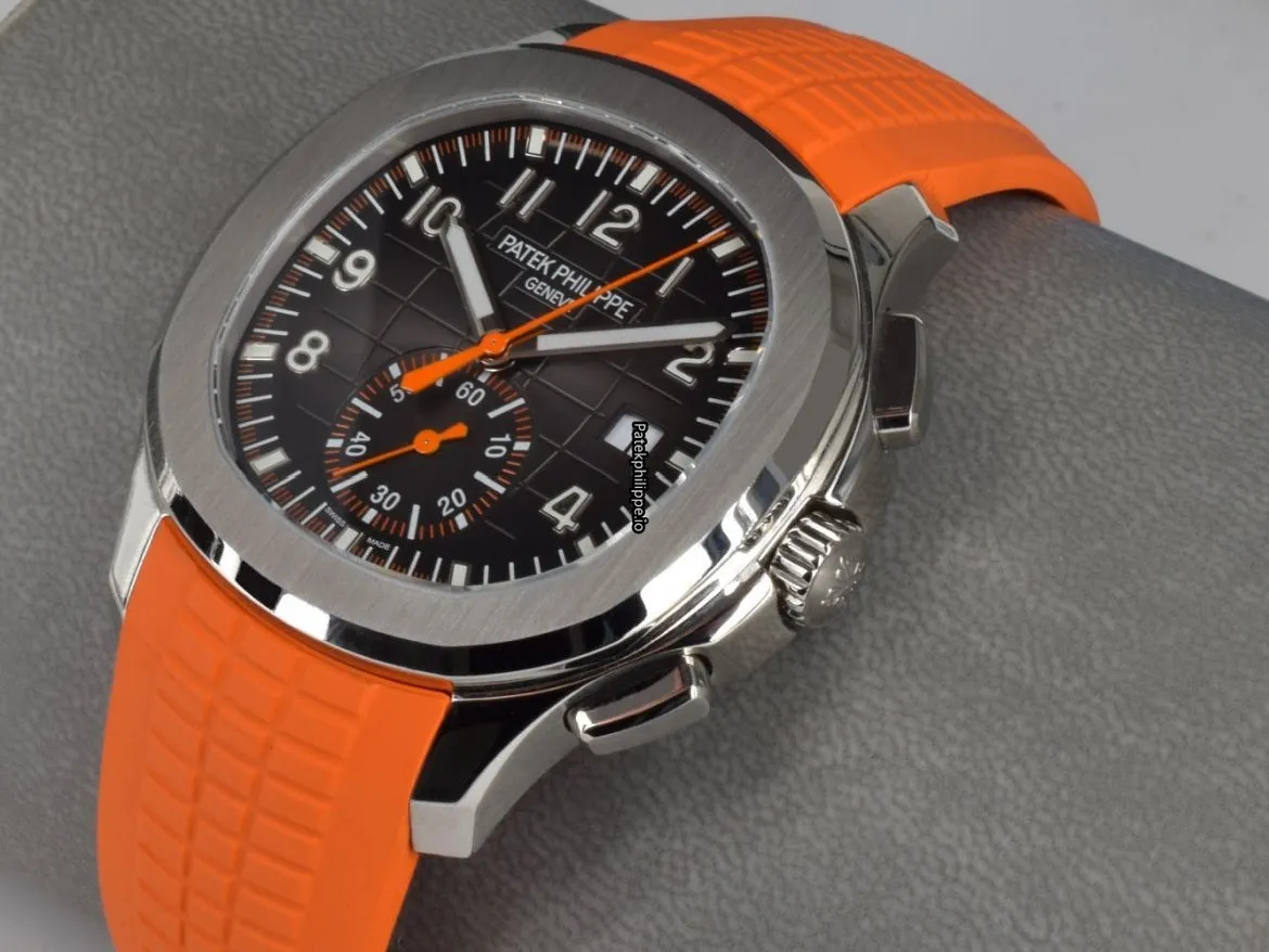 Alternative view of Patek Philippe Aquanaut 5968a-001 42.2MM Steel Case Automatic