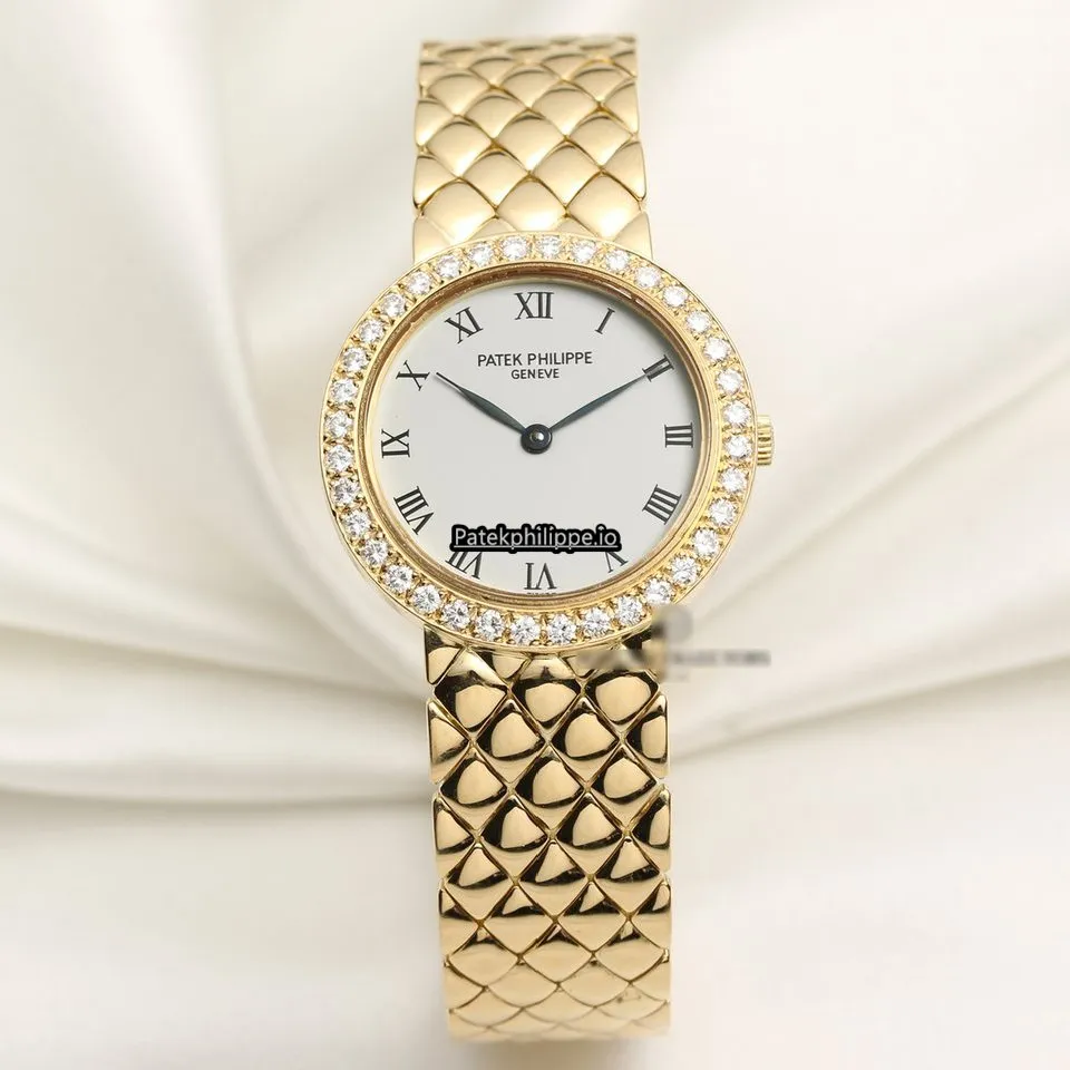 Patek Philippe Calatrava 4820 26MM Yellow Gold Case Quartz