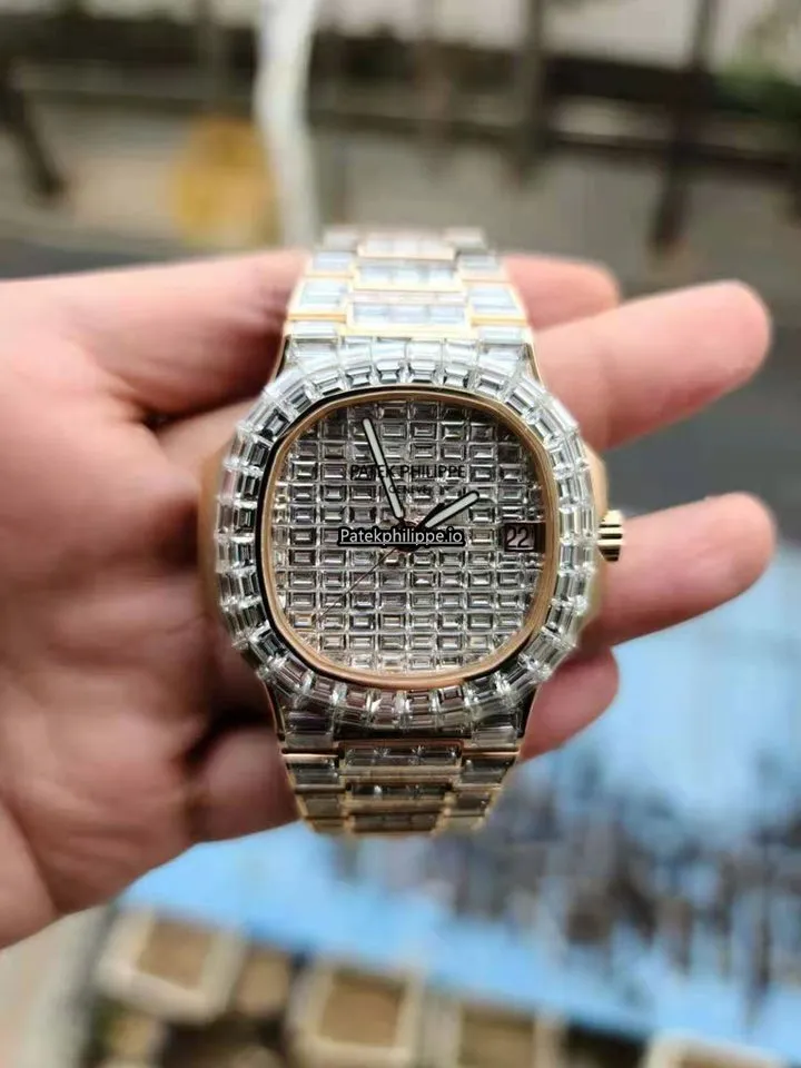 Patek Philippe Nautilus 5711 40MM Rose Gold Case Automatic
