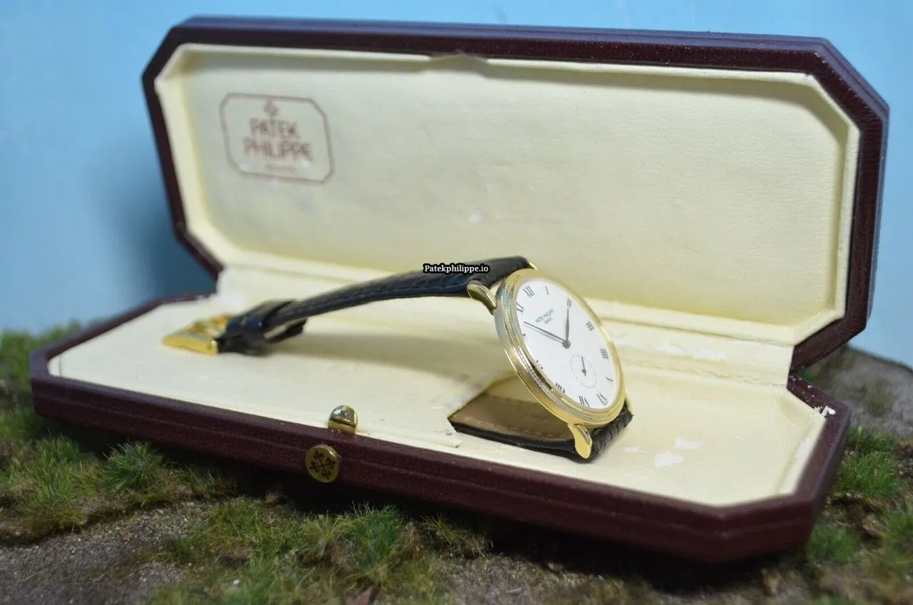 Alternative view of Patek Philippe Calatrava Manual Winding