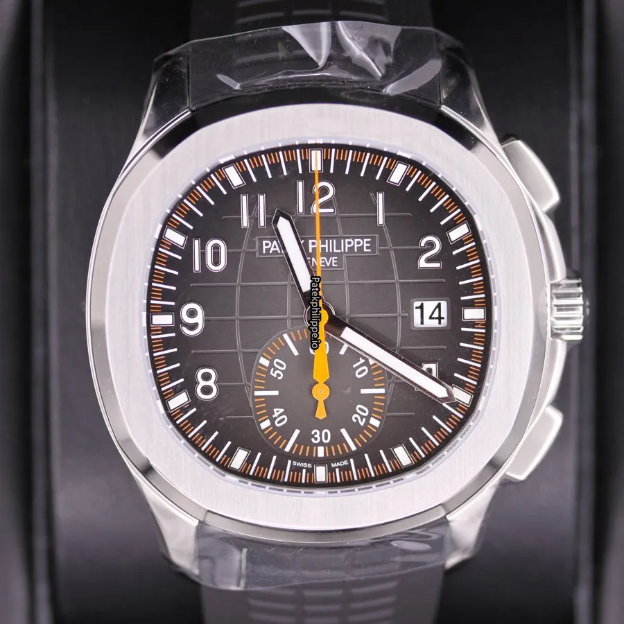 Patek Philippe Aquanaut 5968a-001 42.2MM Steel Case Automatic