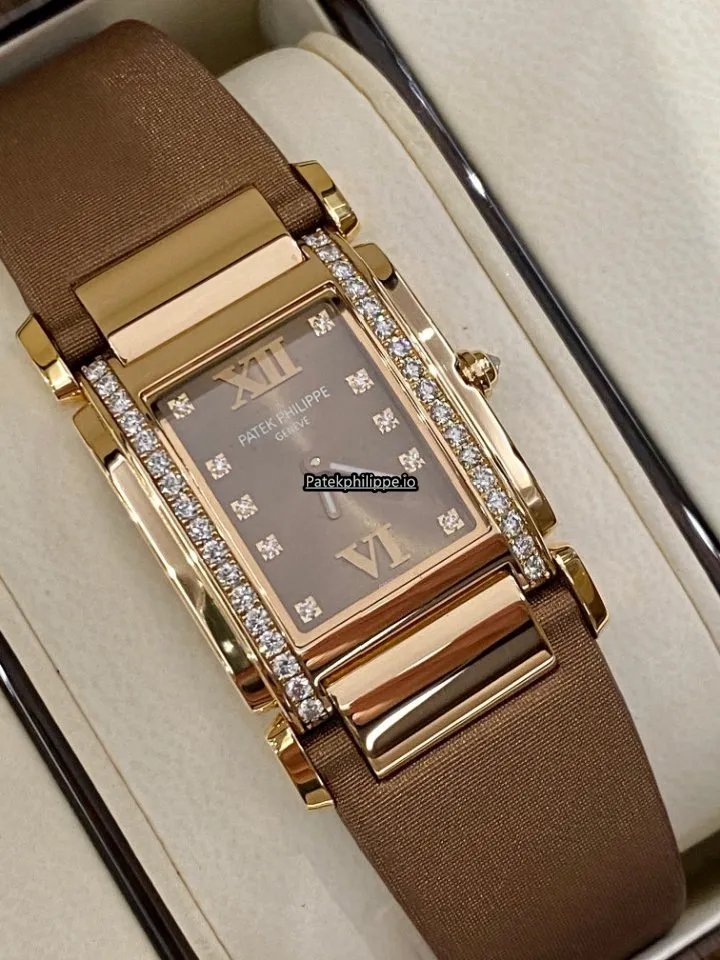 Patek Philippe Twenty-4 4920r-001 30MM Rose Gold Case Quartz
