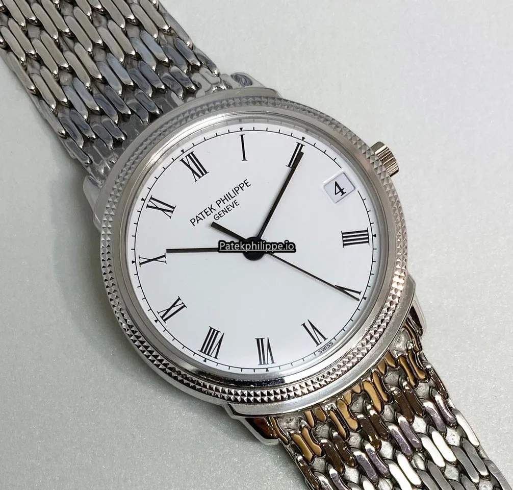 Alternative view of Patek Philippe Calatrava 3802/200 33MM White Gold Case Automatic