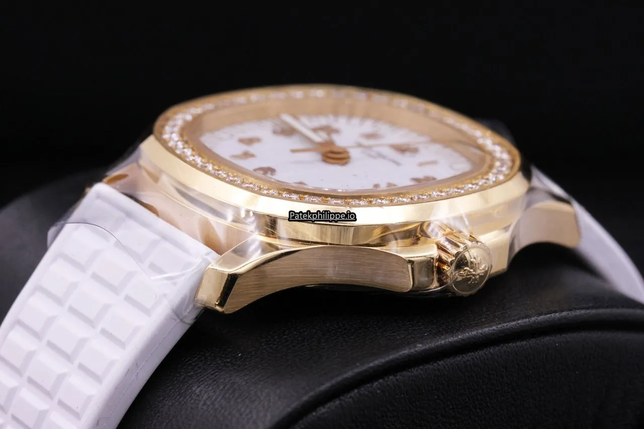 Alternative view of Patek Philippe Aquanaut 5068r-010 35.6MM Rose Gold Case Automatic