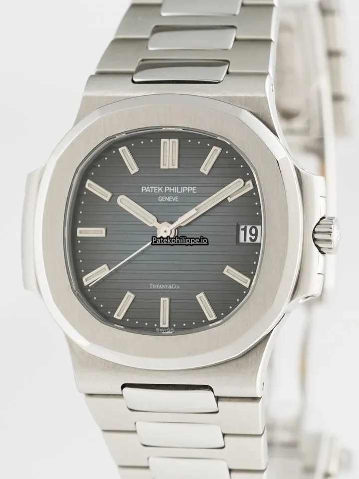 Patek Philippe Nautilus 5800/1a-001 38MM Steel Case Automatic