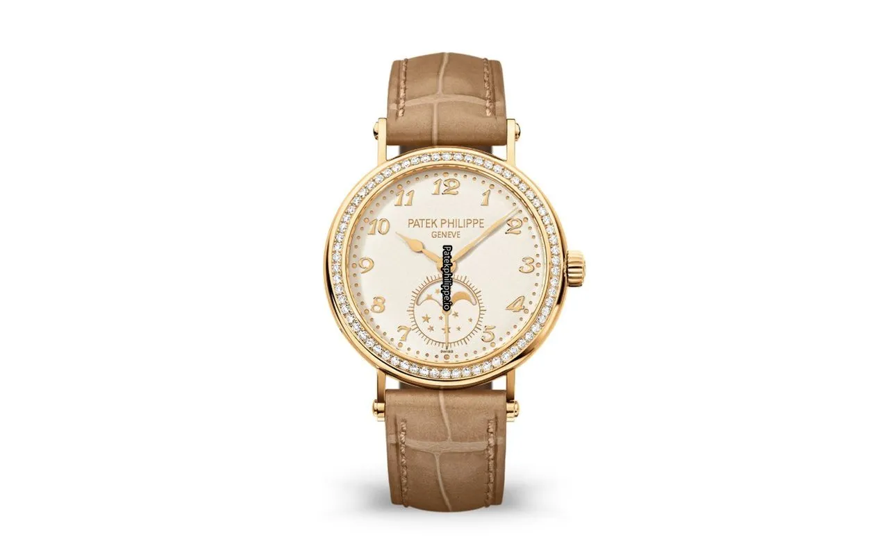 Patek Philippe Complications 7121j-001 33MM Yellow Gold Case Manual Winding
