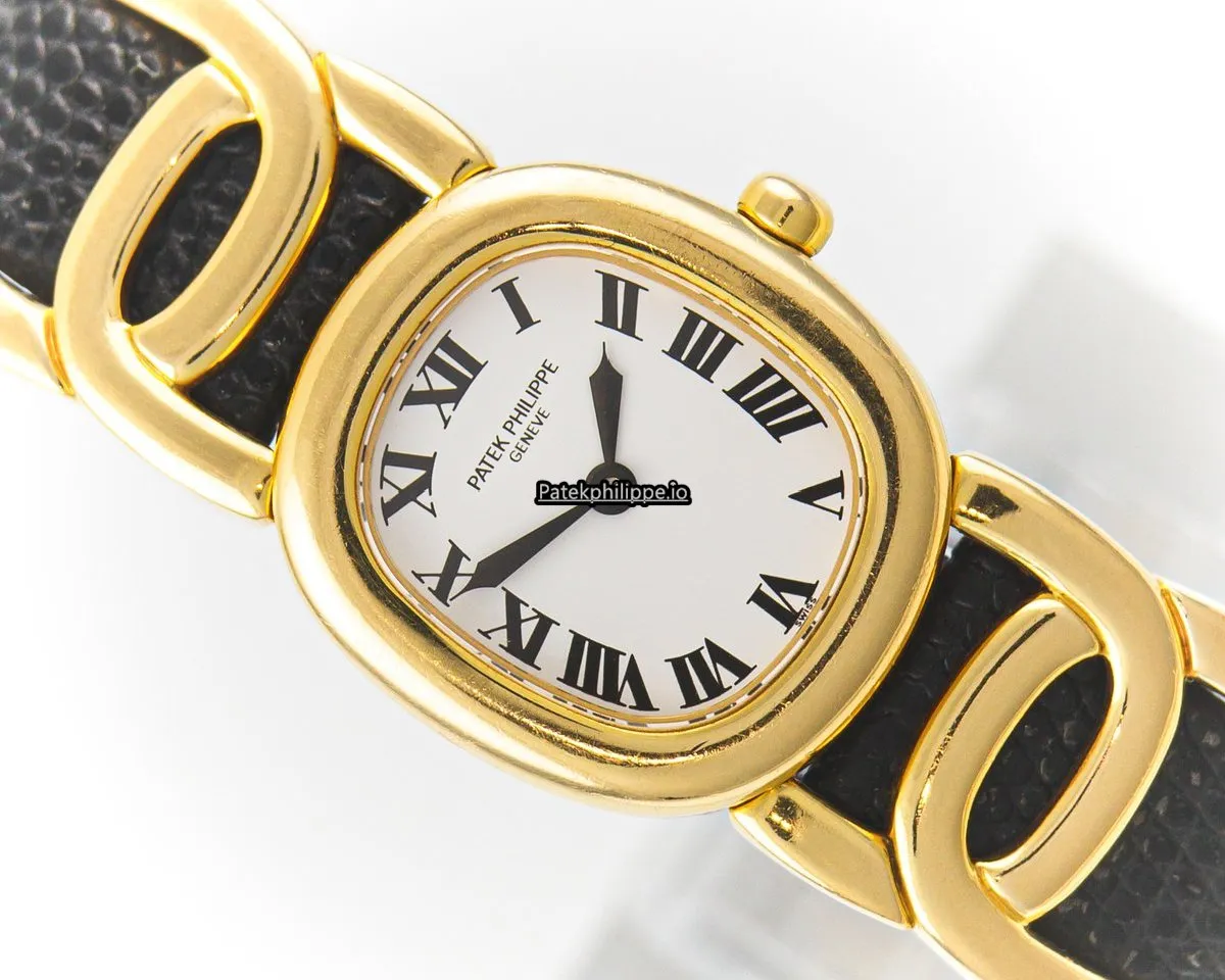 Patek Philippe Golden Ellipse 4830j 23x25,5MM Yellow Gold Case Quartz