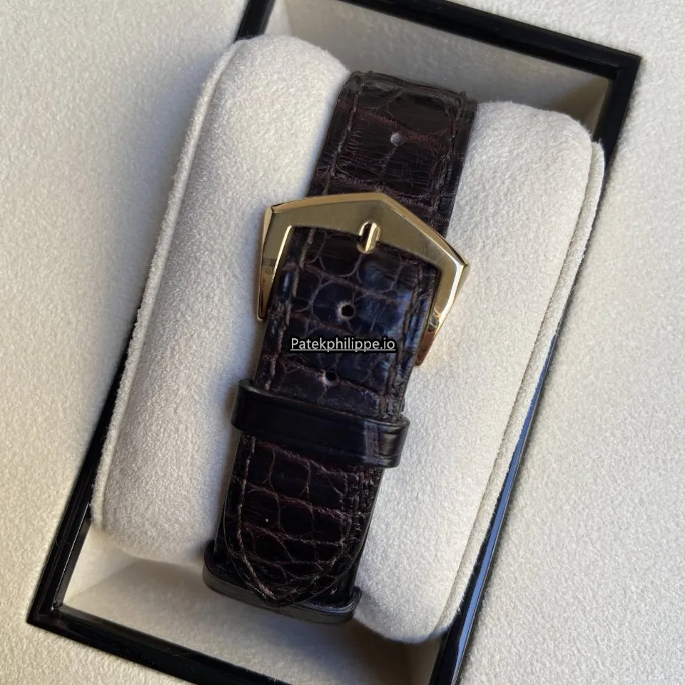 Alternative view of Patek Philippe Calatrava 5227j-001 39MM Yellow Gold Case Automatic