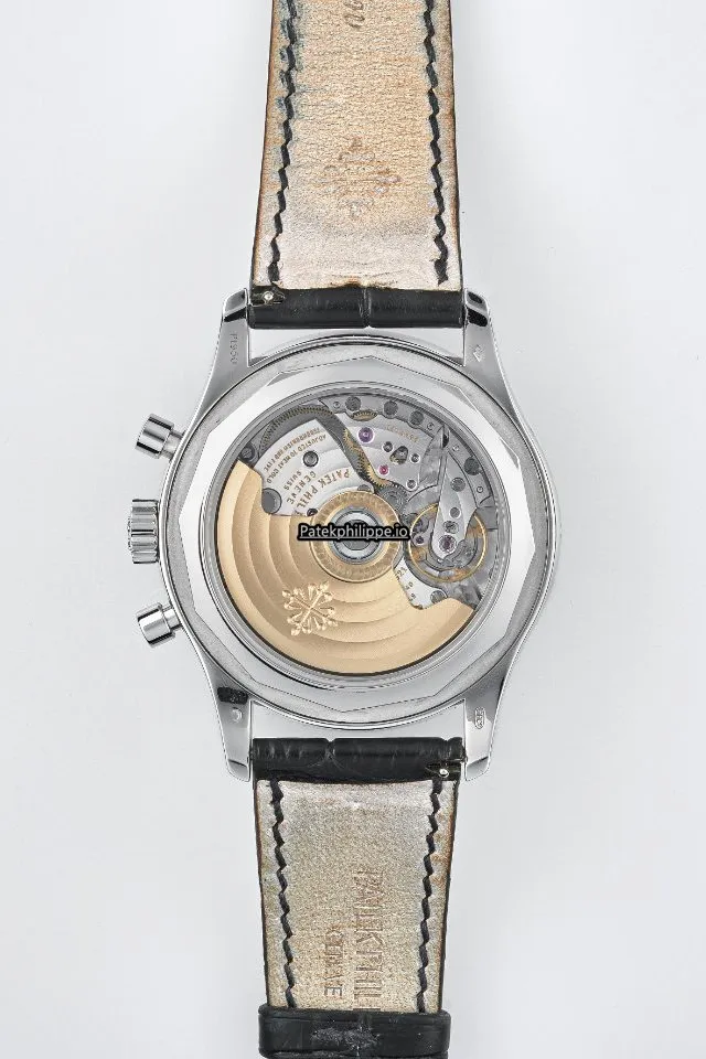 Alternative view of Patek Philippe Annual Calendar 5960p-015 40.5MM Platinum Case Automatic