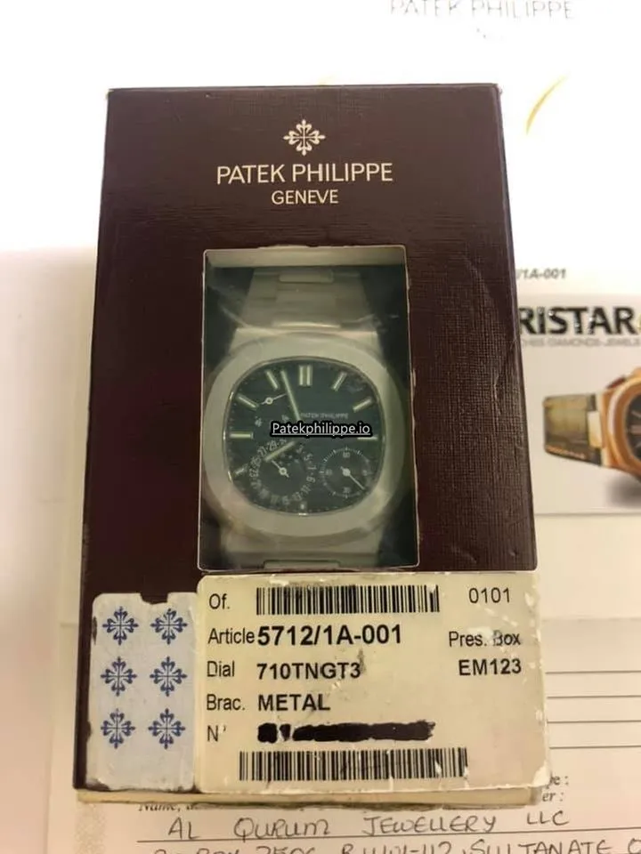 Patek Philippe Nautilus 5712/1a-001 40x38MM Steel Case Automatic