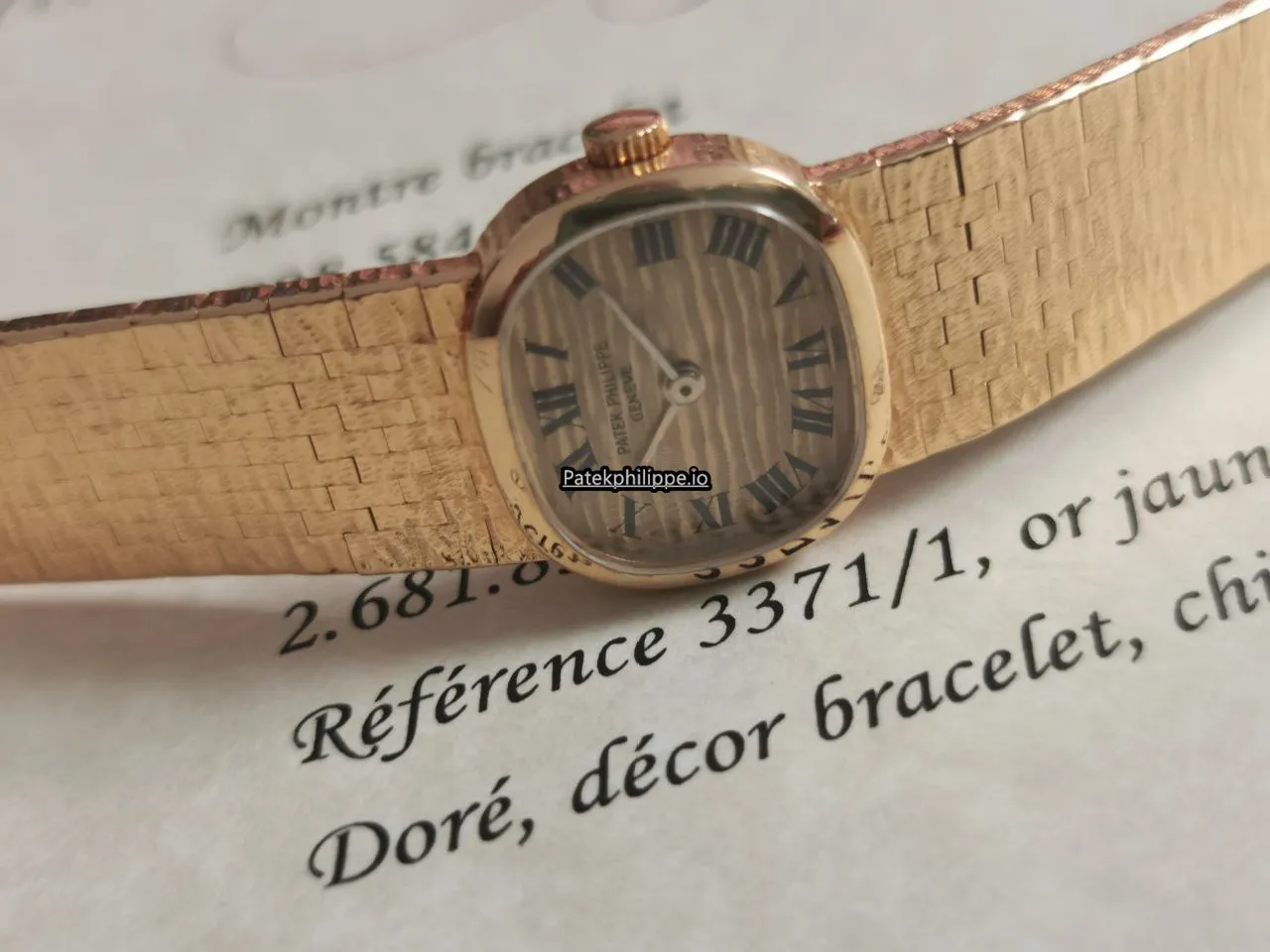 Patek Philippe Golden Ellipse Jan-71 20MM Yellow Gold Case Manual Winding