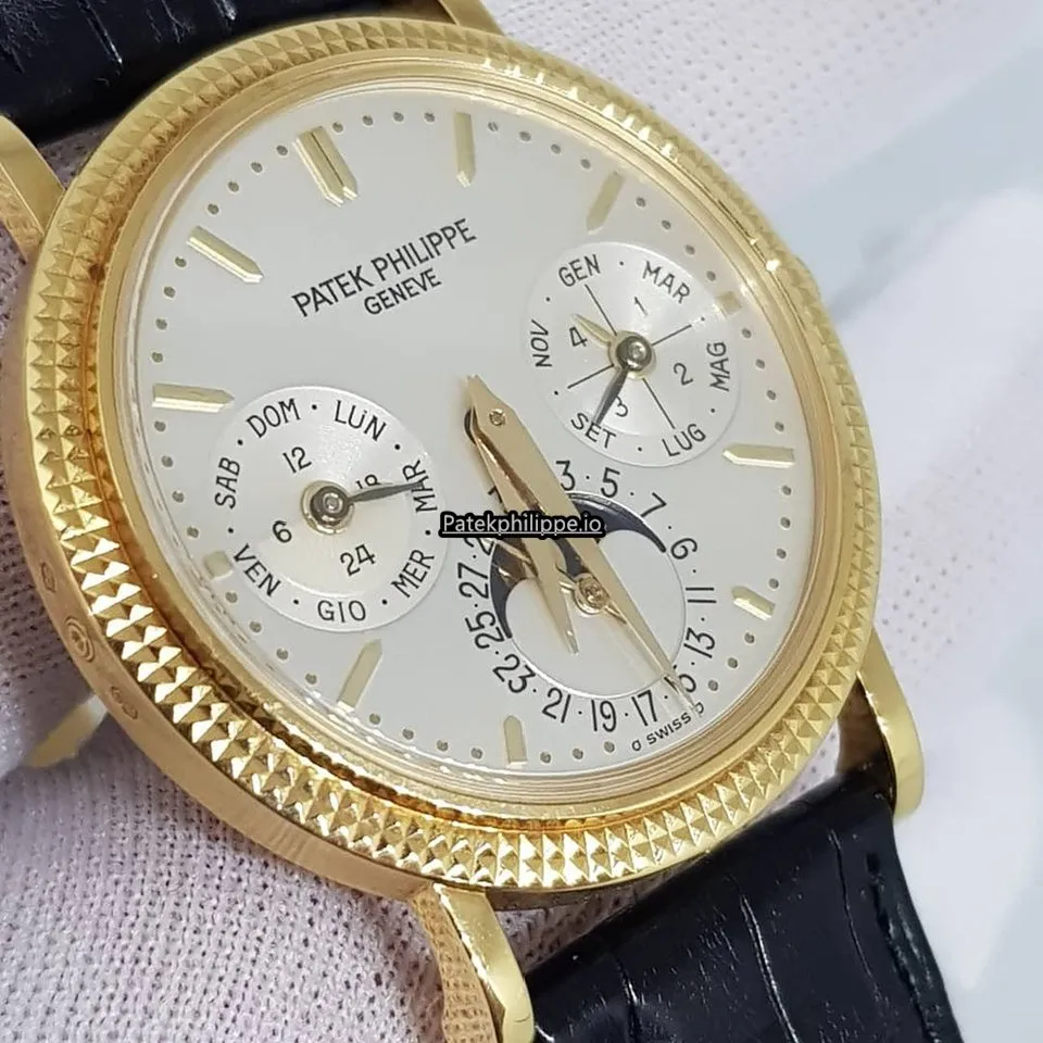 Alternative view of Patek Philippe Perpetual Calendar 5039j Yellow Gold Case Automatic
