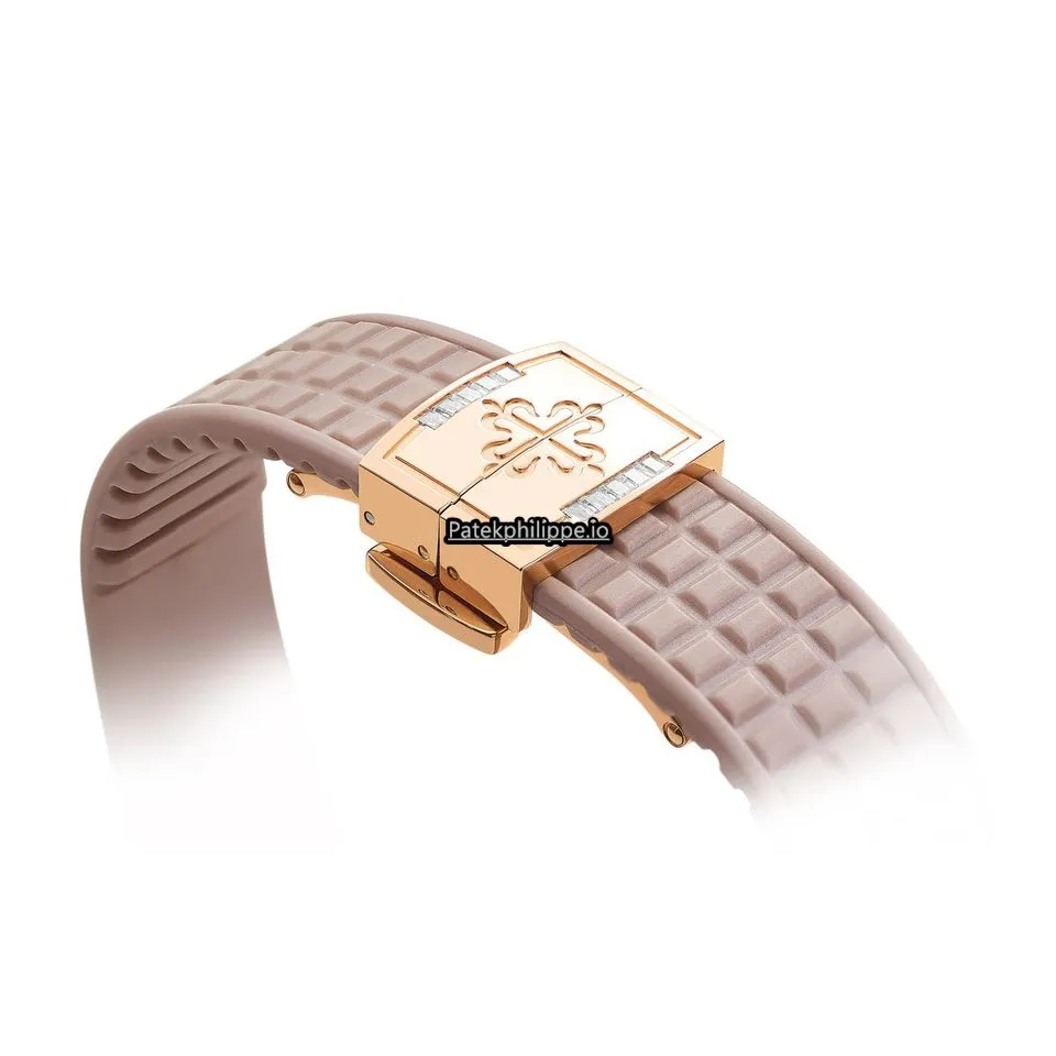 Alternative view of Patek Philippe Aquanaut 5062/450r-001 38.8MM Rose Gold Case Automatic