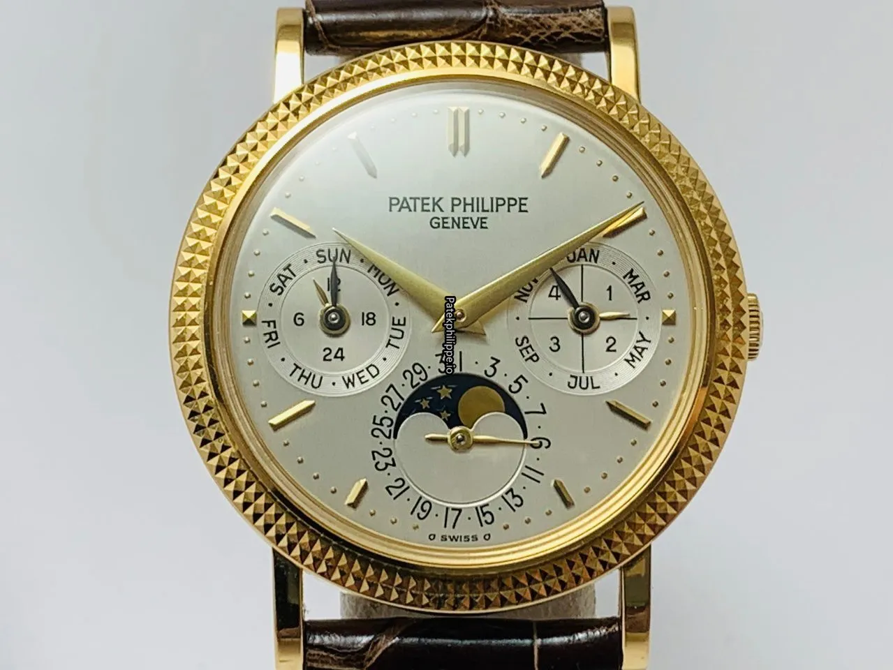 Patek Philippe Perpetual Calendar 5039j 35.2MM Yellow Gold Case Automatic
