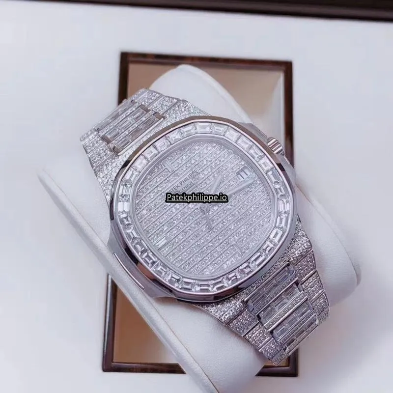 Patek Philippe Nautilus 5711 Automatic