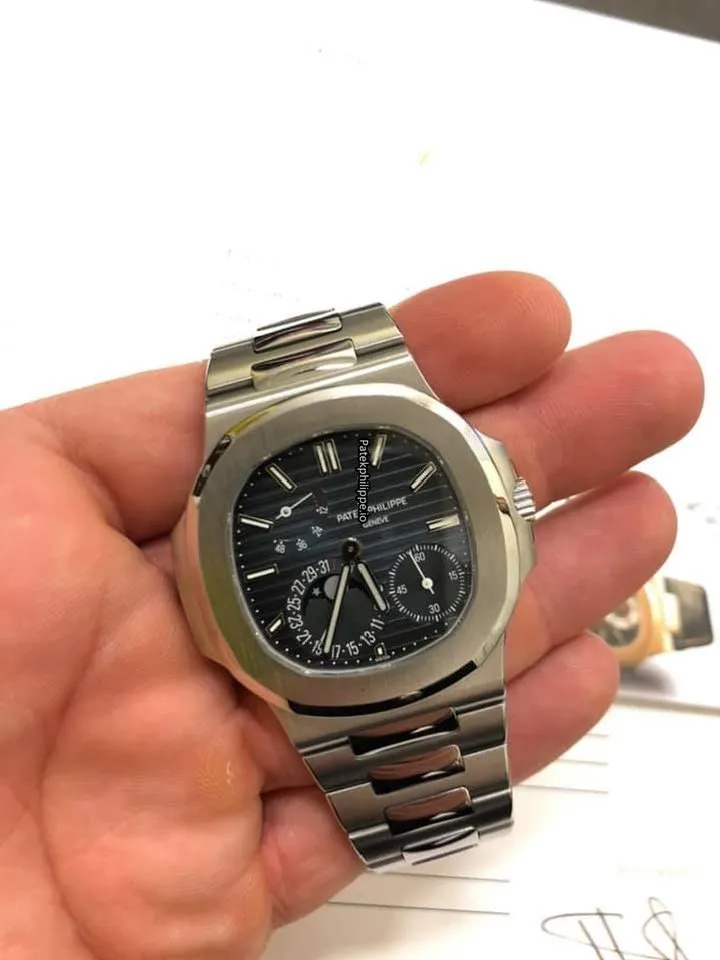 Patek Philippe Nautilus 5712 40x38MM Steel Case Automatic