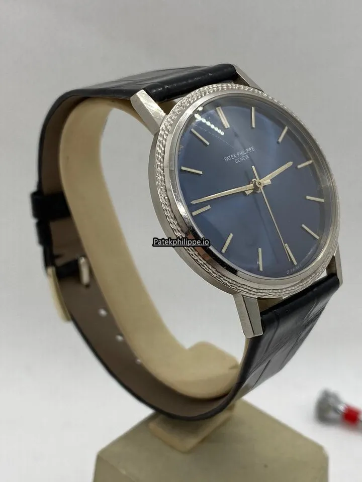 Alternative view of Patek Philippe Calatrava 3569 White Gold Case Automatic