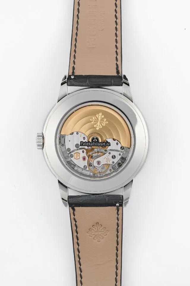 Alternative view of Patek Philippe Calatrava 5212a-001 40MM Steel Case Automatic