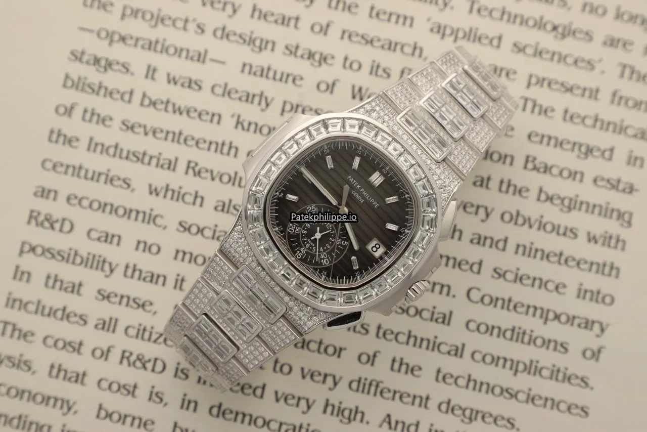 Patek Philippe Nautilus 5980/1400g-010 40MM White Gold Case Automatic