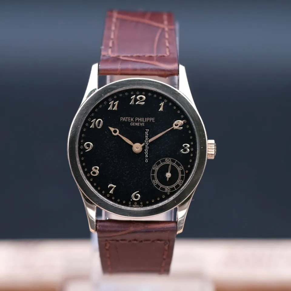 Alternative view of Patek Philippe Calatrava 5026 Yellow Gold Case Automatic