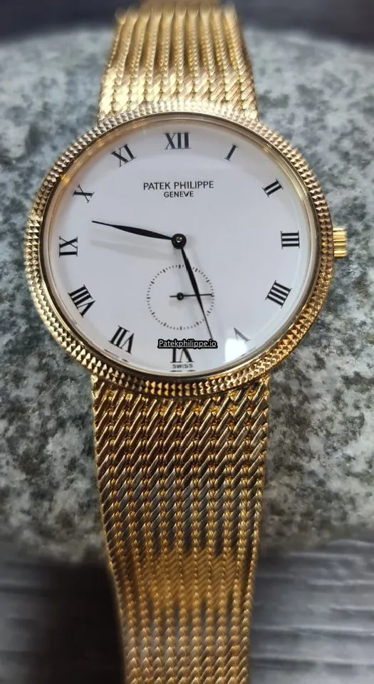 Alternative view of Patek Philippe Calatrava May-21 33MM Yellow Gold Case Manual Winding