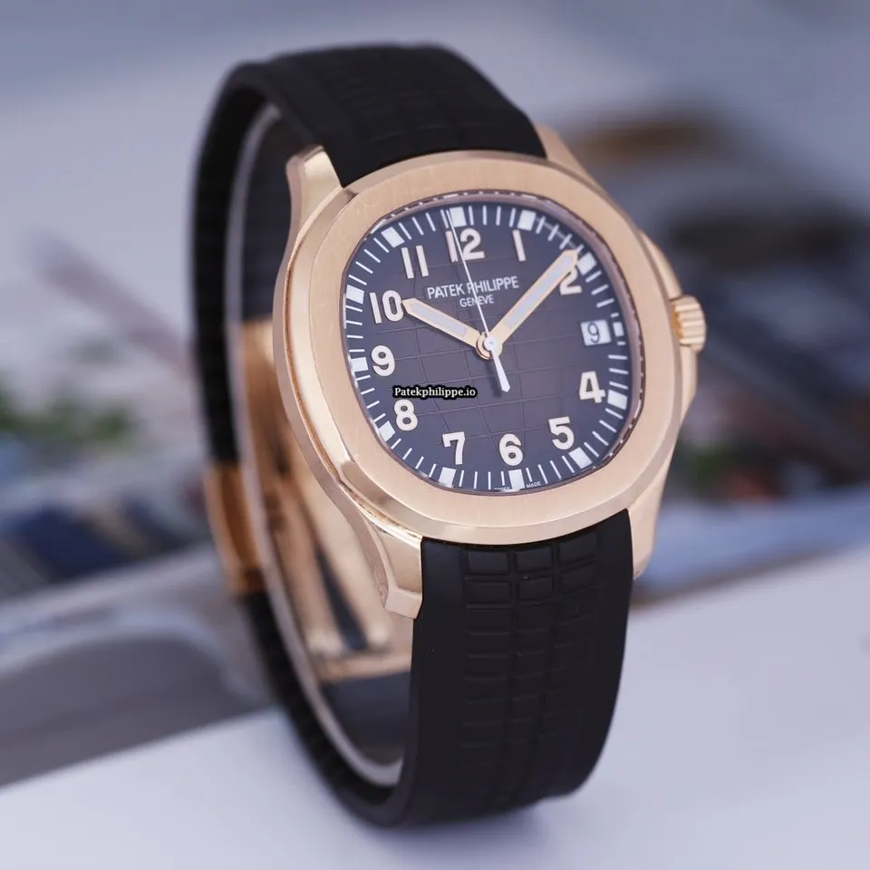 Alternative view of Patek Philippe Aquanaut 5167r 40MM Rose Gold Case Automatic