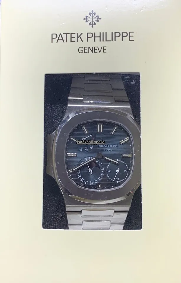 Alternative view of Patek Philippe Nautilus 3712/1a-001 Steel Case Automatic