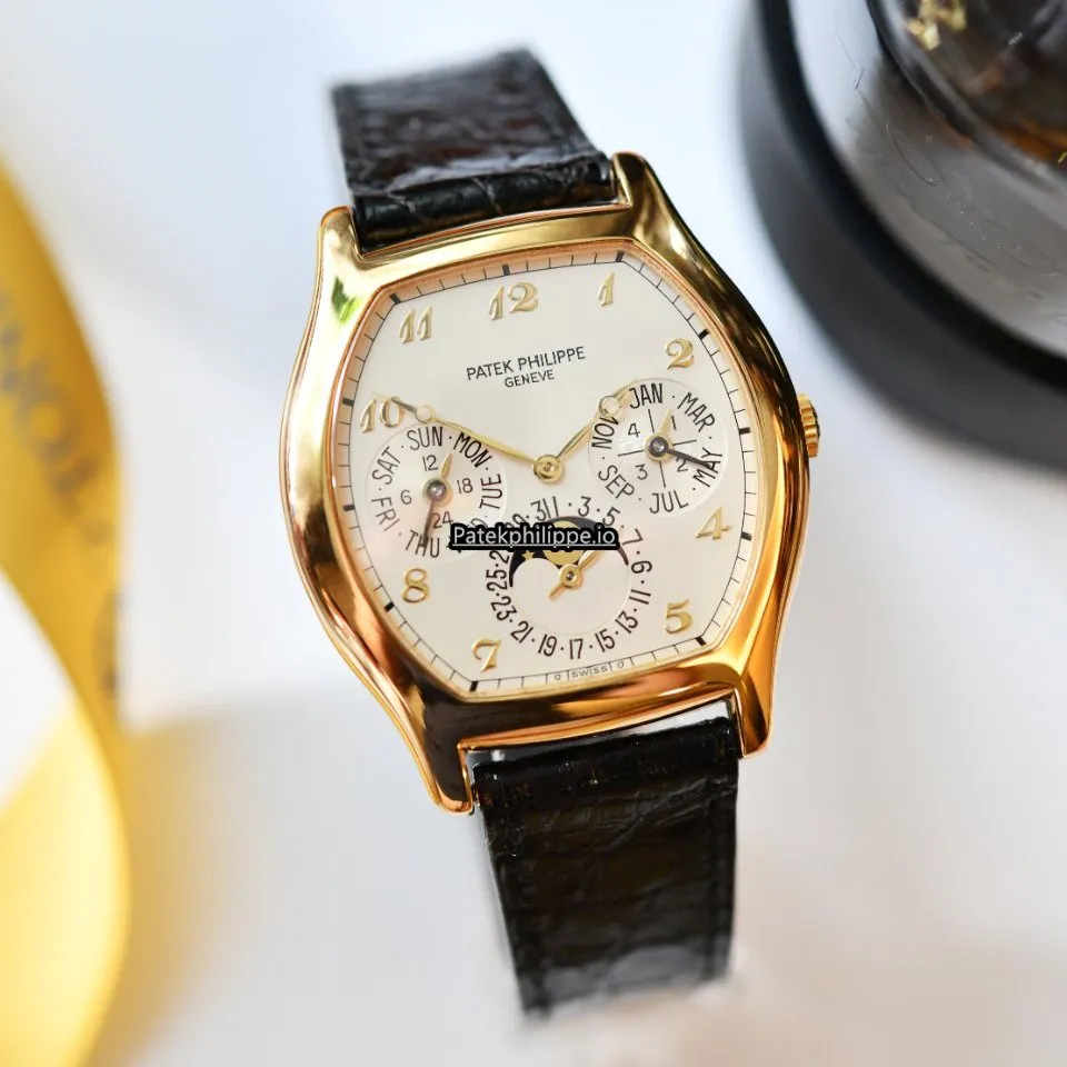 Patek Philippe Perpetual Calendar 5040 J 35MM Yellow Gold Case Automatic