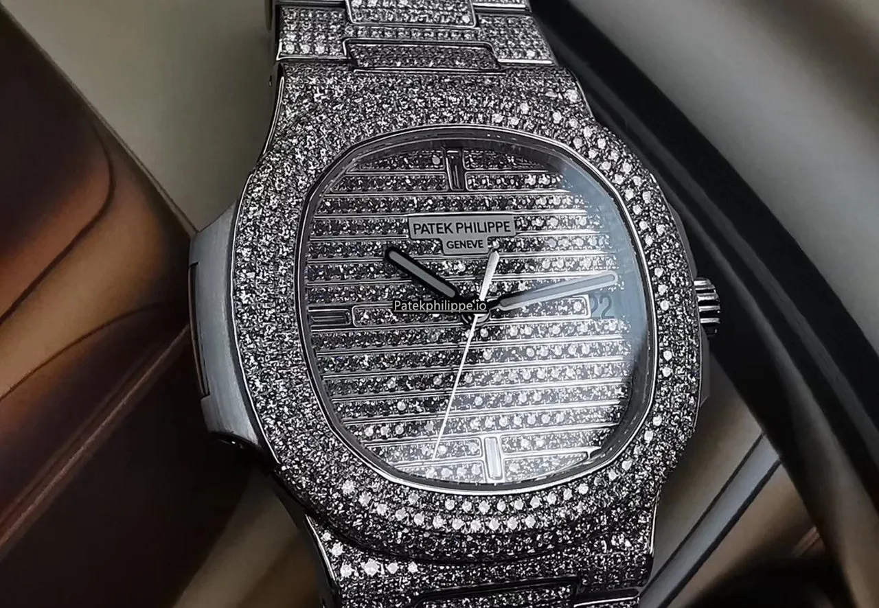 Alternative view of Patek Philippe Nautilus 5711 40MM White Gold Case Automatic