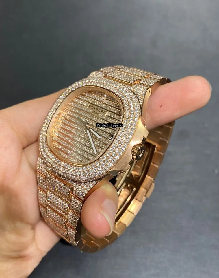 Alternative view of Patek Philippe Nautilus 5711 40MM Rose Gold Case Automatic