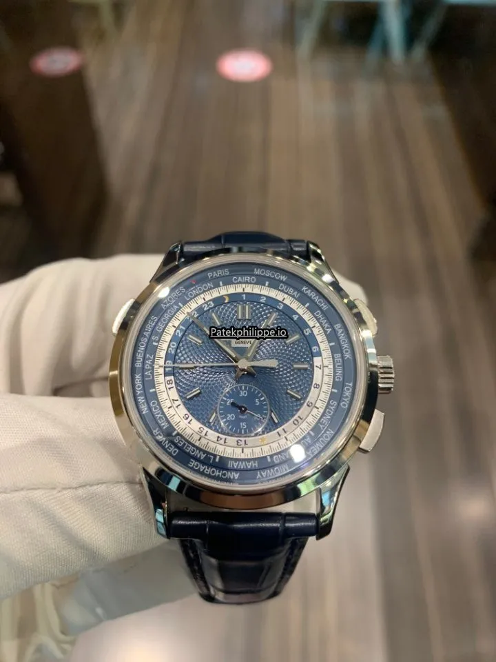 Alternative view of Patek Philippe Complications Chronograph 5930g-010 39.5MM White Gold Case Automatic Movement