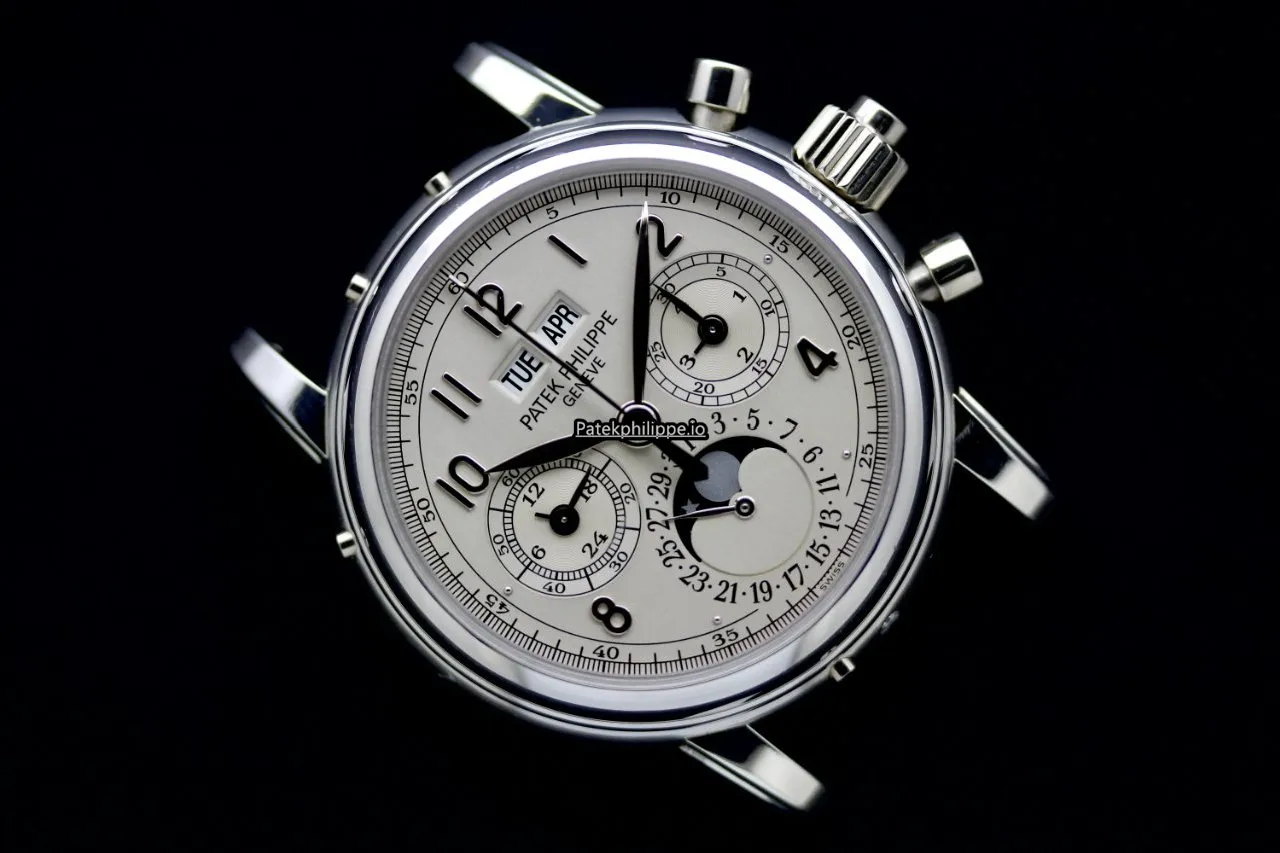 Alternative view of Patek Philippe Perpetual Calendar 5004p-021 37MM Platinum Case Manual Winding