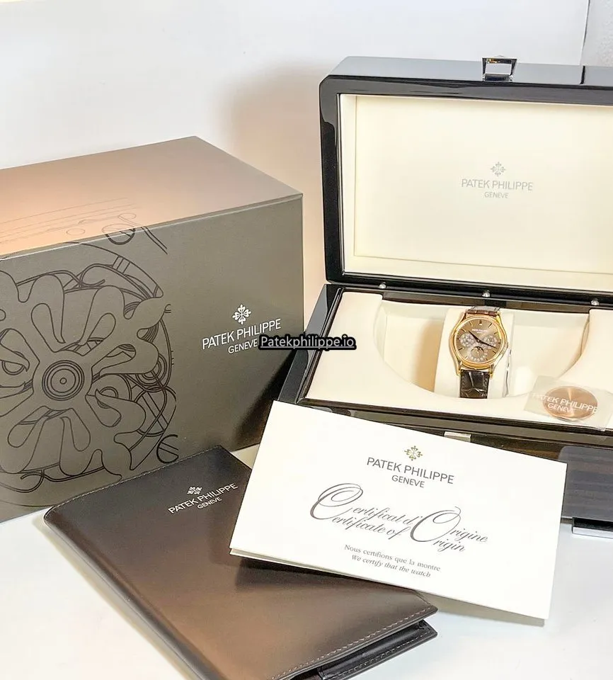 Alternative view of Patek Philippe Perpetual Calendar 5140r-001 37.2MM Rose Gold Case Automatic