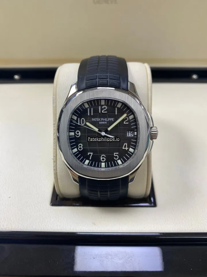 Patek Philippe Aquanaut 5167a-001 40MM Steel Case Automatic