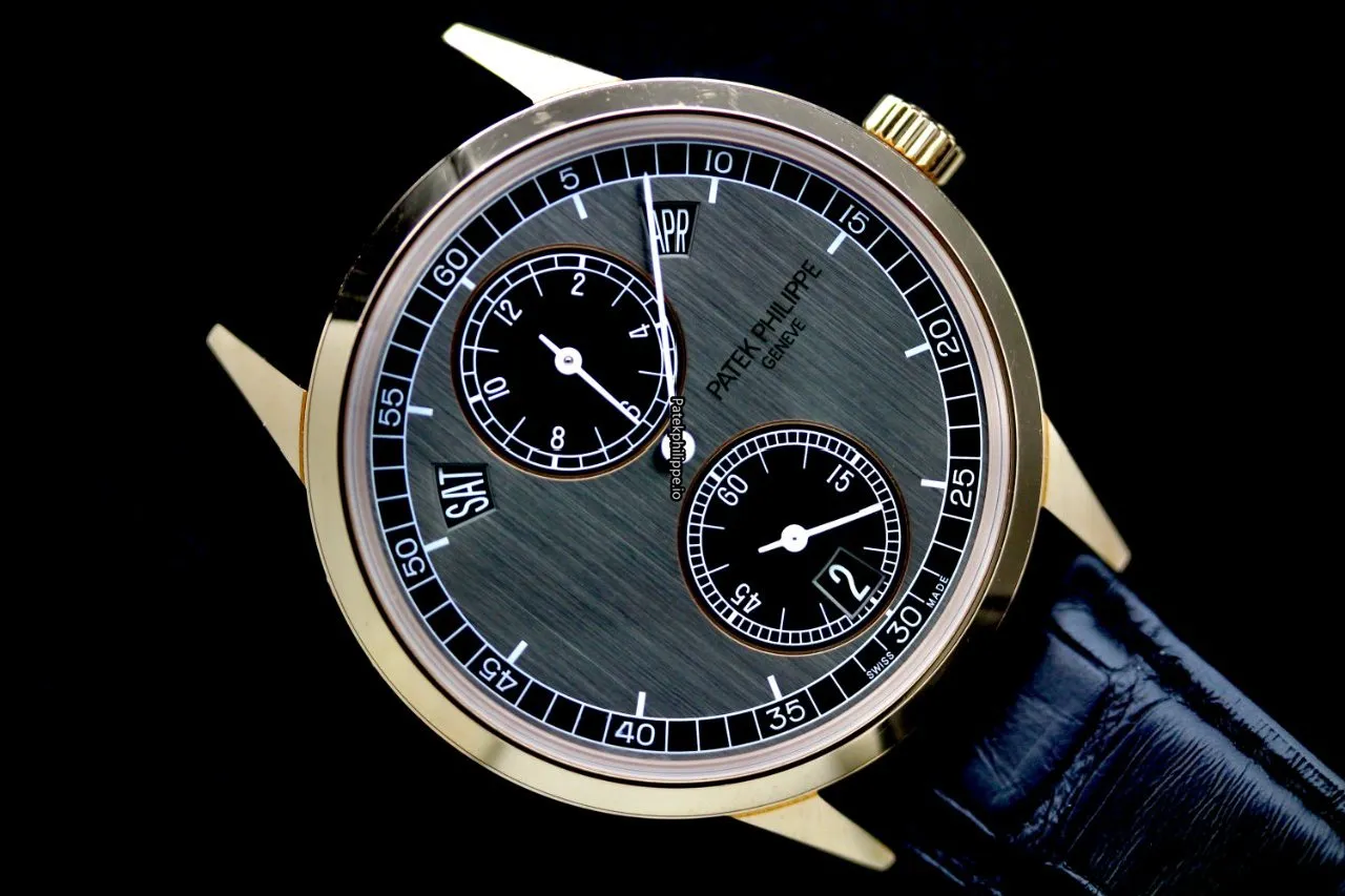 Alternative view of Patek Philippe Annual Calendar 5235r/50r-001 40.5MM Rose Gold Case Automatic