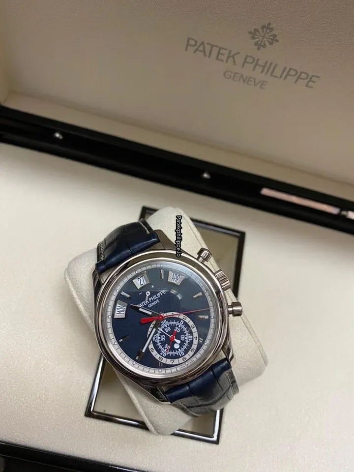 Alternative view of Patek Philippe Annual Calendar 5960/01g-001 40.5x40,5MM White Gold Case Automatic