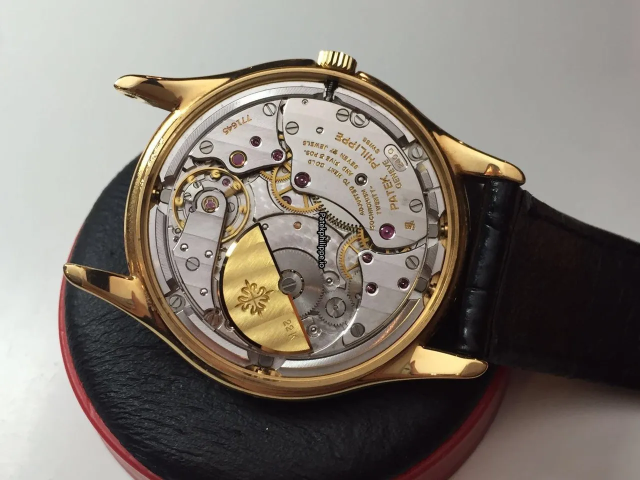 Alternative view of Patek Philippe Perpetual Calendar 3940j 37MM Yellow Gold Case Automatic