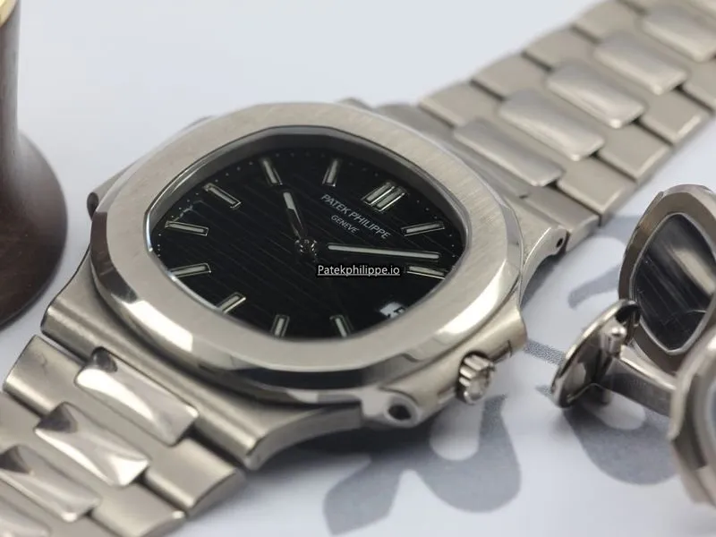 Patek Philippe Nautilus 3711/1g-001 42MM White Gold Case Automatic