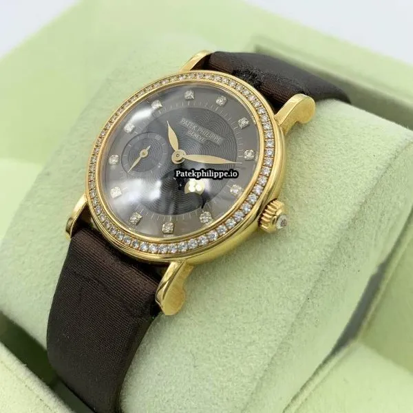 Alternative view of Patek Philippe Calatrava 4858j 29MM Yellow Gold Case Manual Winding