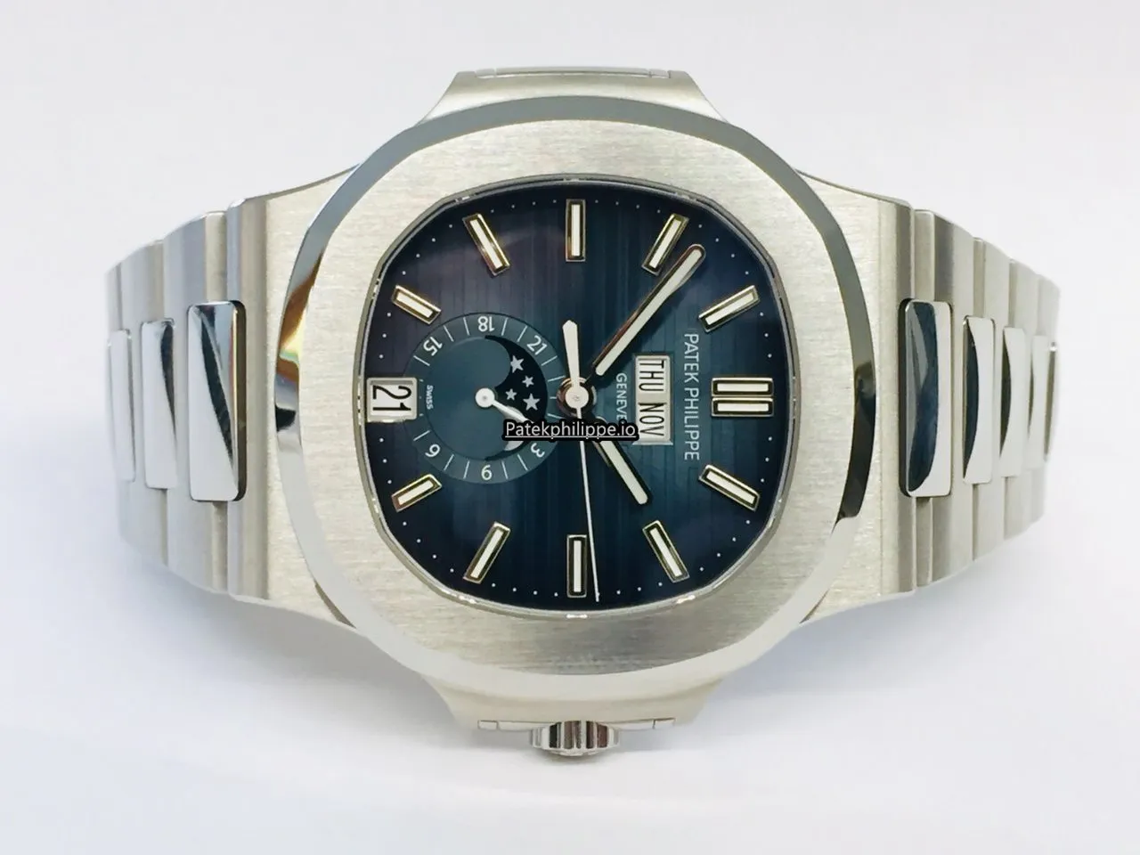 Alternative view of Patek Philippe Nautilus 5726/1a-014 40.5MM Steel Case Automatic