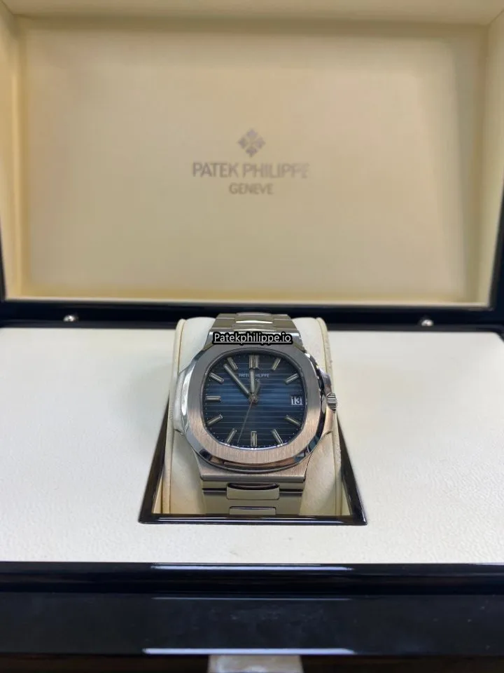 Alternative view of Patek Philippe Nautilus 5711/1a-010 40x38MM Steel Case Automatic